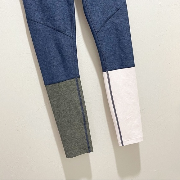OUTDOOR VOICES Women’s Asymetrical Colorblock Leggings Navy Gray Pink Size XS - Picture 2 of 8
